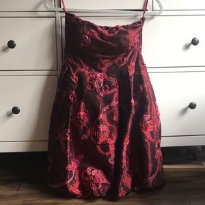 a fitted no sleeve dress